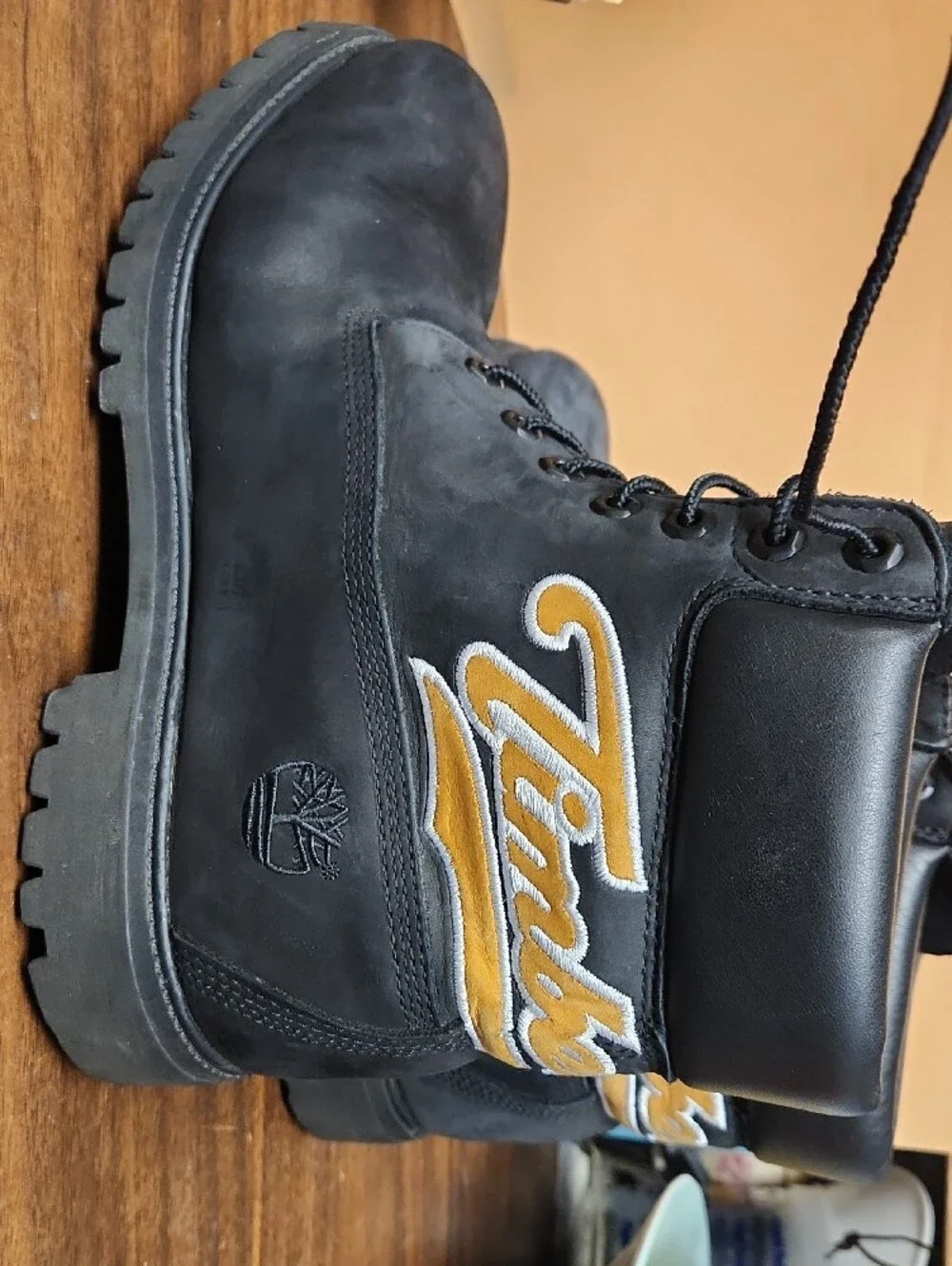 Timberland Mens 52099 Black Leather  Boots.